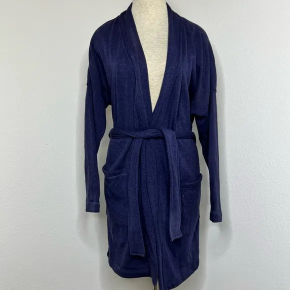 🔹 Ugg Cozy Robe