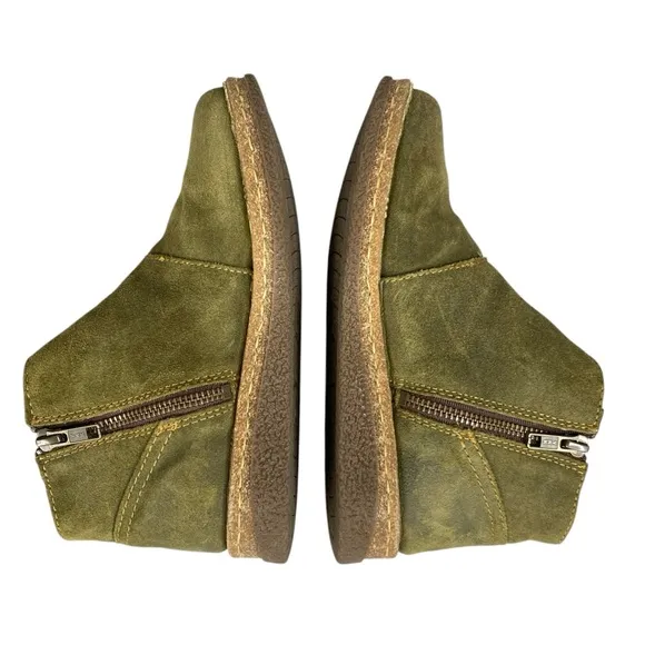 Born Tora Handcrafted Distressed Olive Green Suede Zip Comfort Ankle Bootie Sz 6