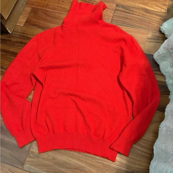 Charter Club Red 100 % cashmere Turtleneck Sweater