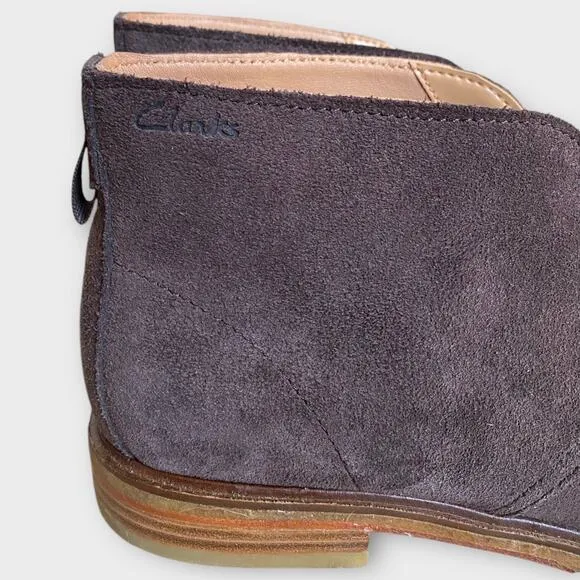 Clarks Mens Clarkdale DBT Chukka Boot US 11 Dark Brown Suede Desert Boot Shoe
