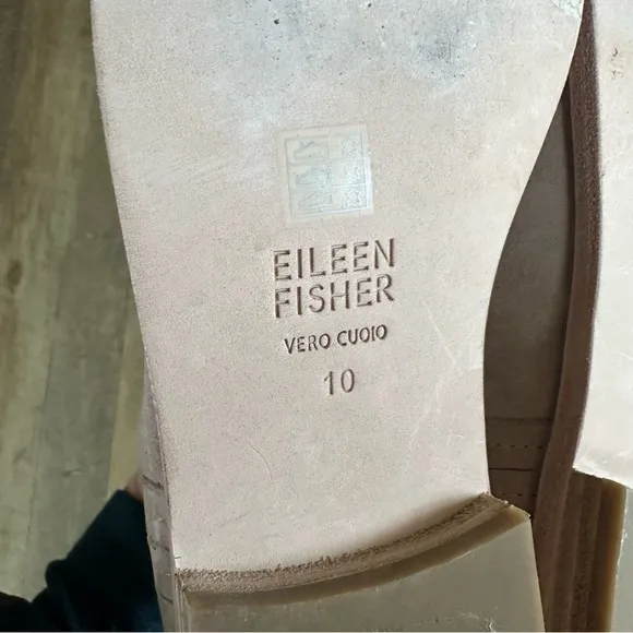 Eileen Fisher Rich Suede Bootie In Earth (Tan)