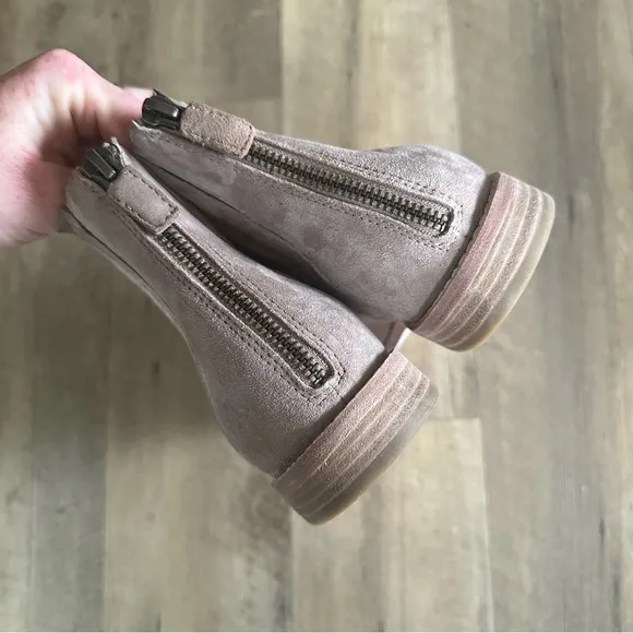 Eileen Fisher Rich Suede Bootie In Earth (Tan)