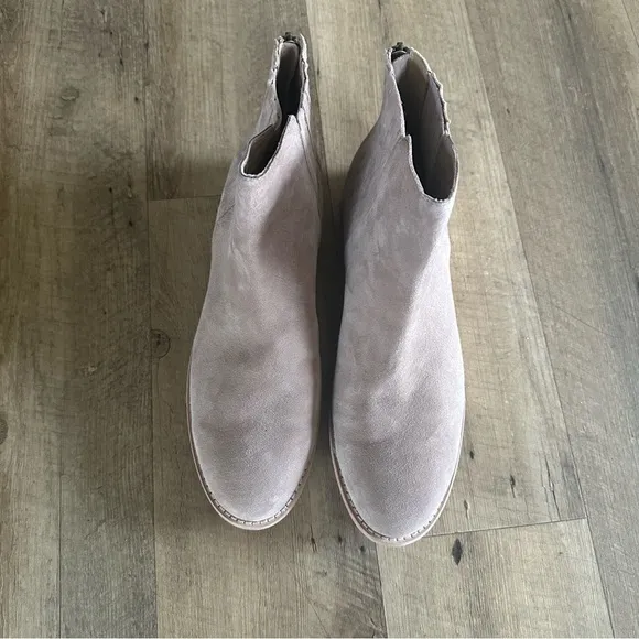 Eileen Fisher Rich Suede Bootie In Earth (Tan)