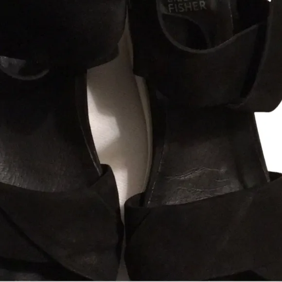 Eileen Fisher Viv Tumbled Nubuck Wedge Sandal Size 9 Black