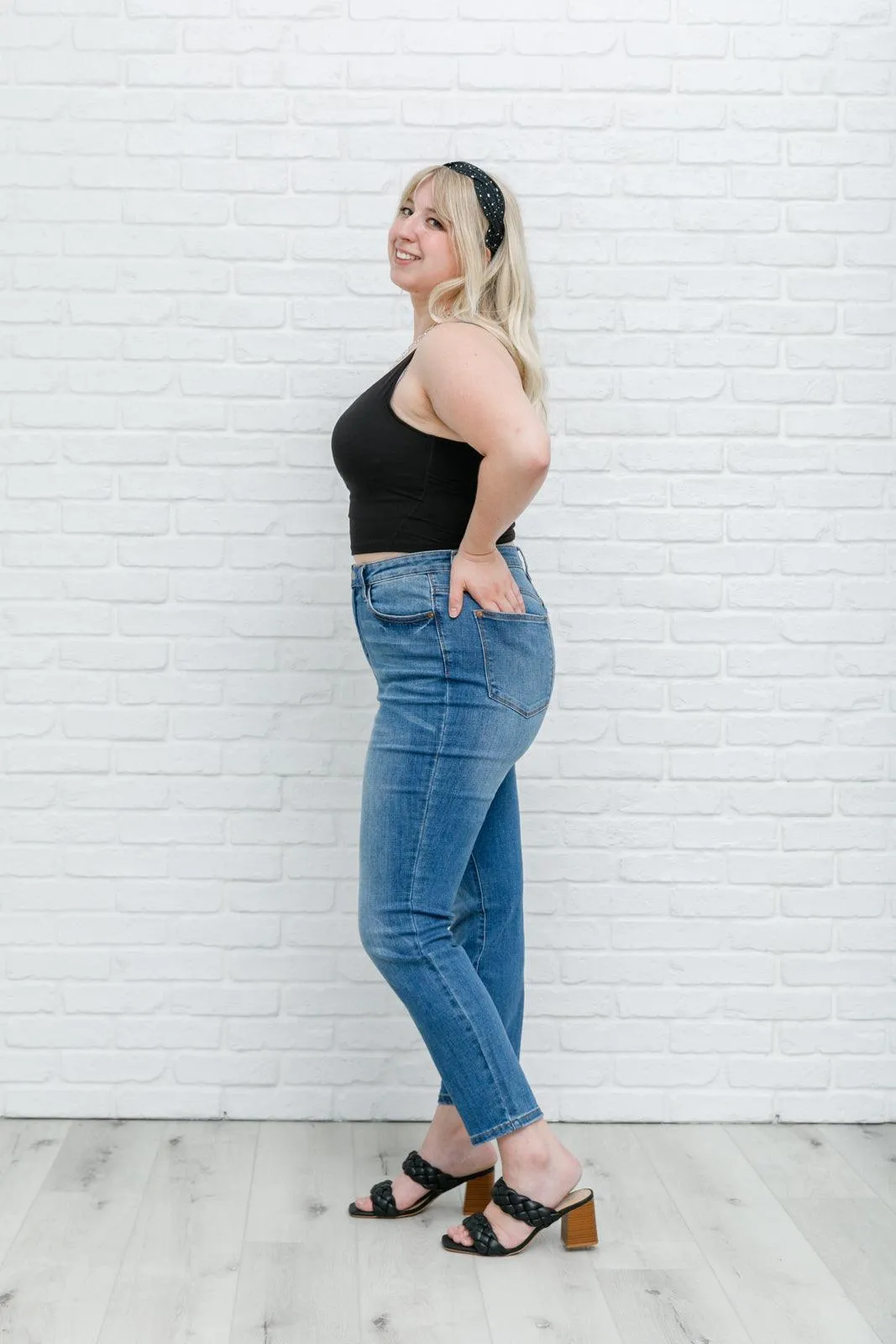 Hazel Blues® | Move With Me Black Tank