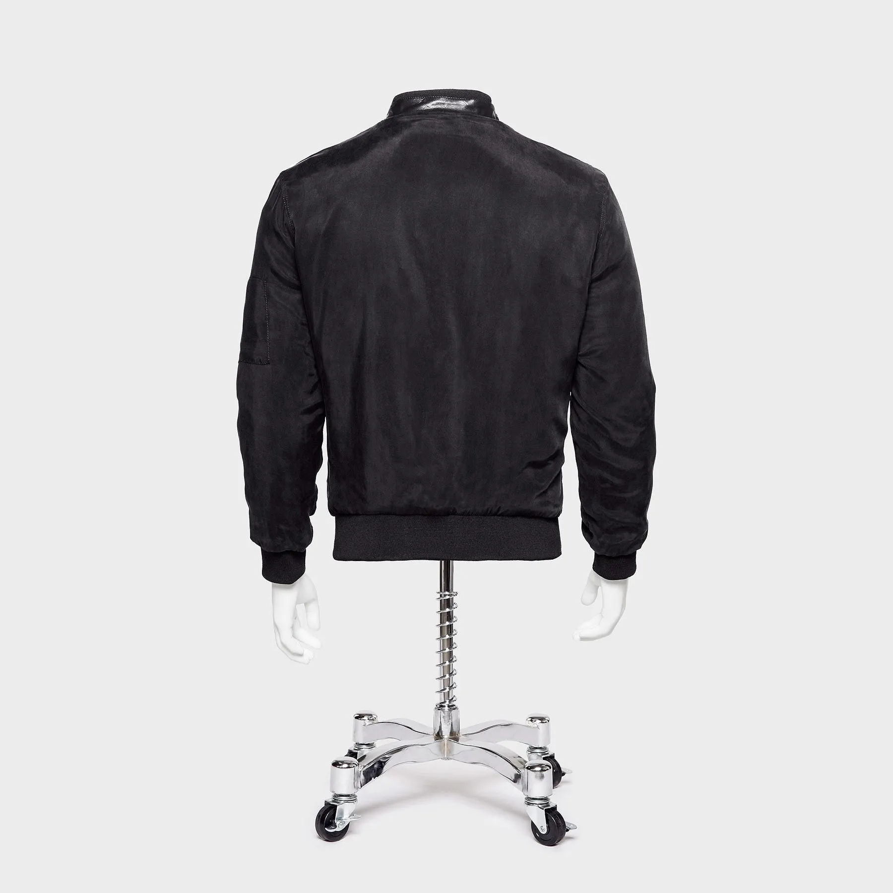 JKT:2 “THE BOMBER (Cupro)”