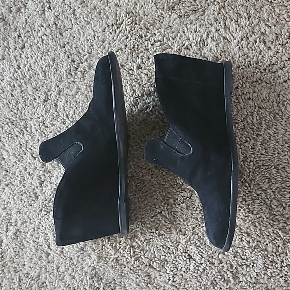 Johnston &amp; Murphy, black suede wedge mules, size 8