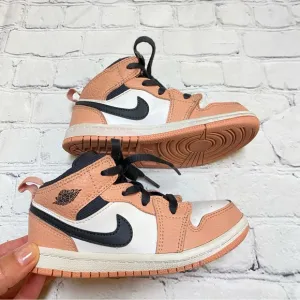 Jordan 1 Mid Rose Quartz Sneakers