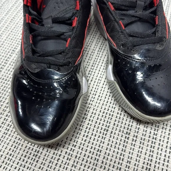 Jordan stay loyal Black and Red Sneakers youth size 5
