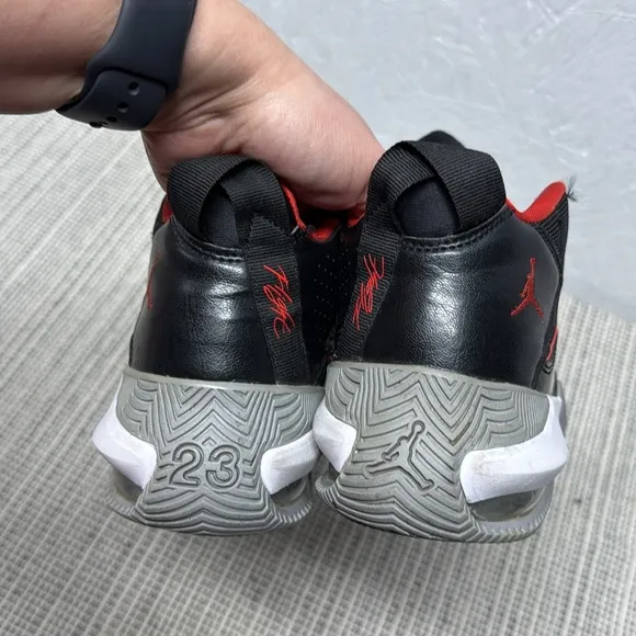 Jordan stay loyal Black and Red Sneakers youth size 5