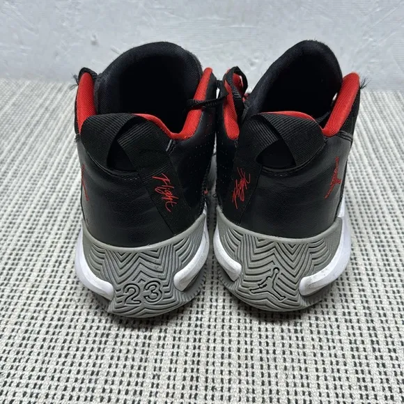 Jordan stay loyal Black and Red Sneakers youth size 5