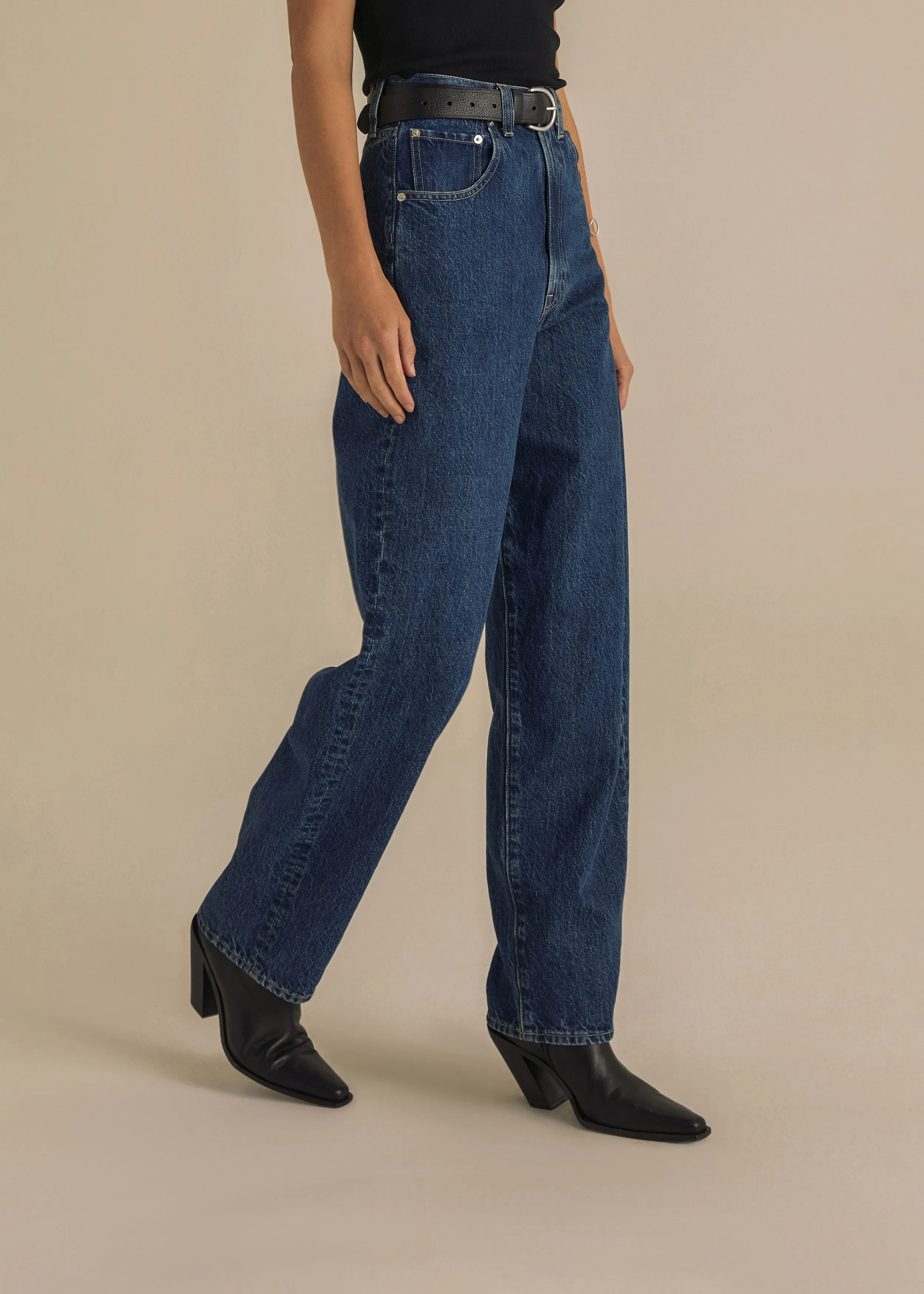 Kayla Relaxed Barrel Jean || Sienna
