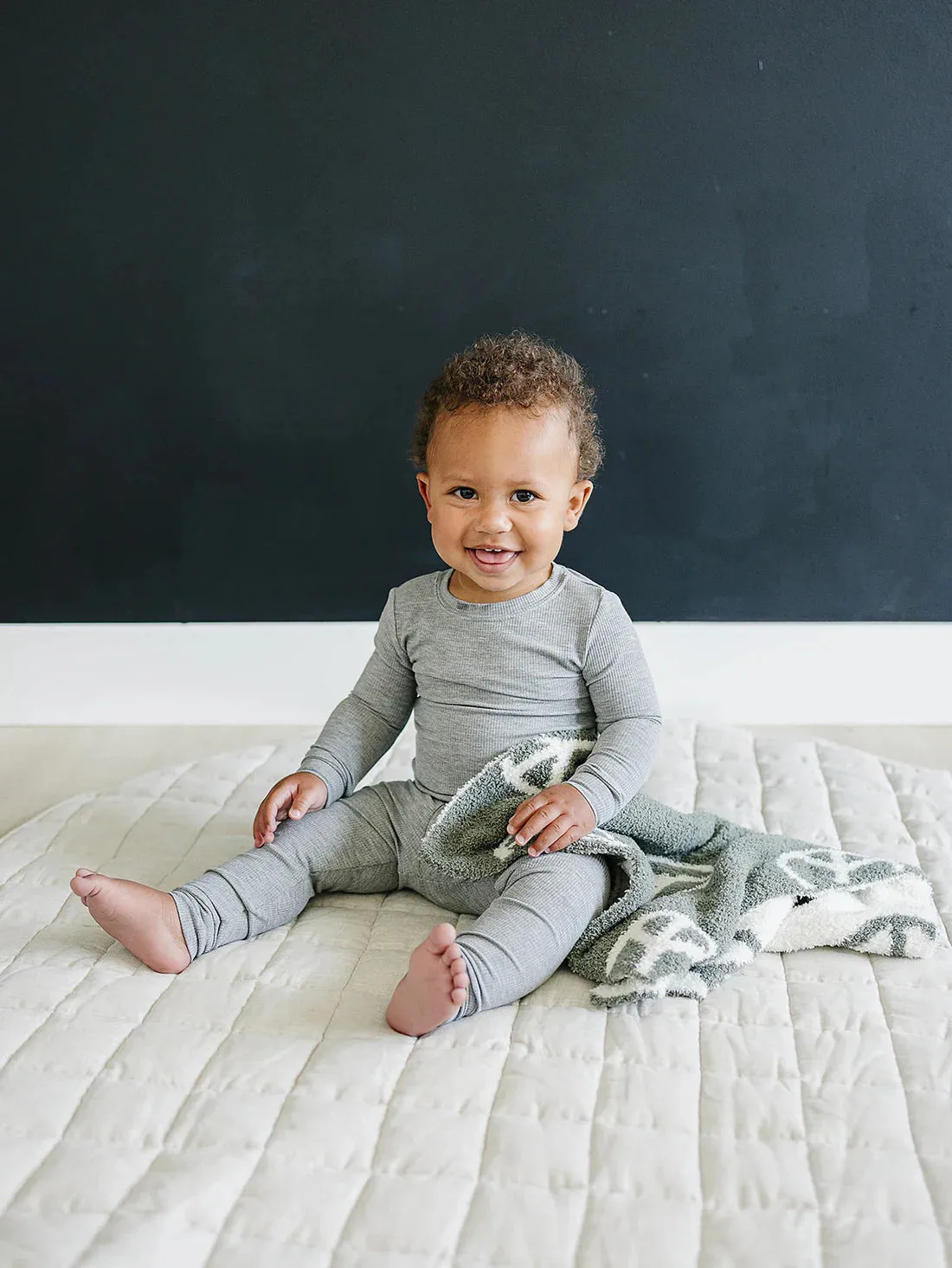 Mebie Baby Two-Piece Ribbed Cozy Set