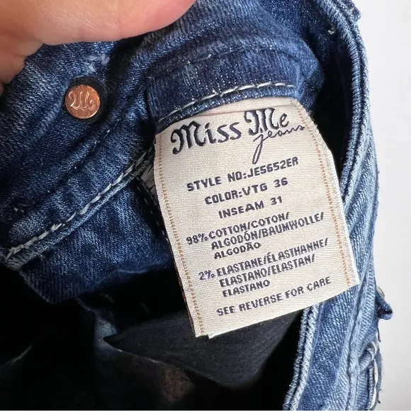 MISS ME JE5652ER Easy Boot Jeans. Size 27