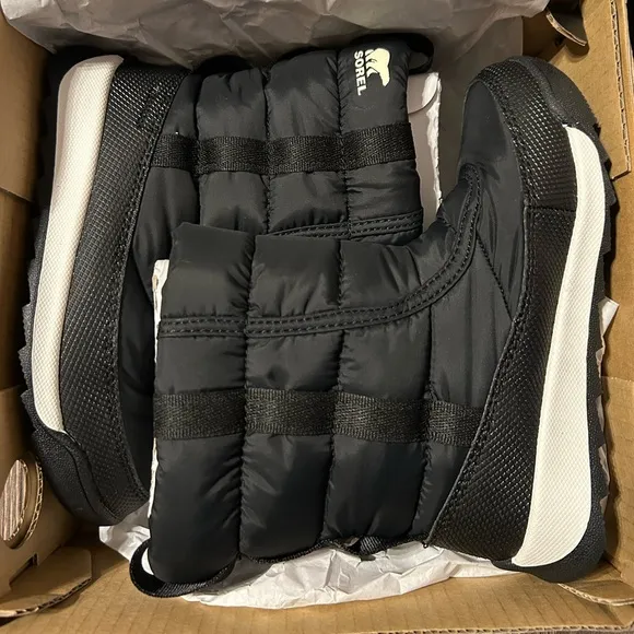 SOREL Youth Whitney II Puffy Waterproof Mid Boot‎