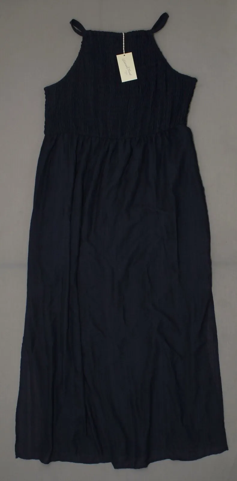 Universal Thread Women's Sleeveless Smocked Maxi Dress