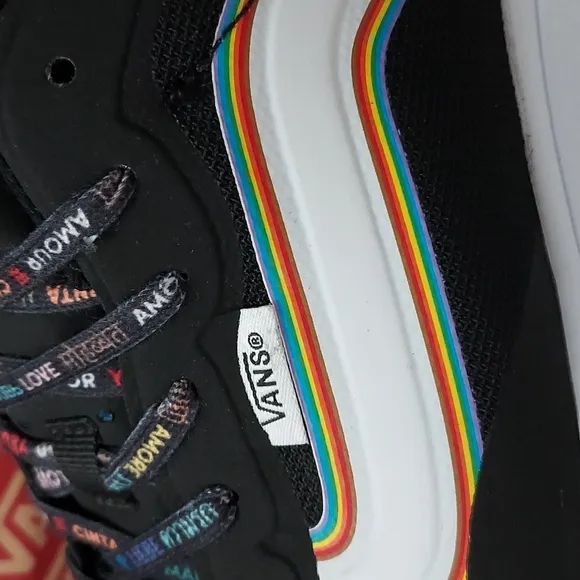 Vans Ultrarange Exo Pride sneakers
