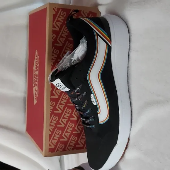 Vans Ultrarange Exo Pride sneakers