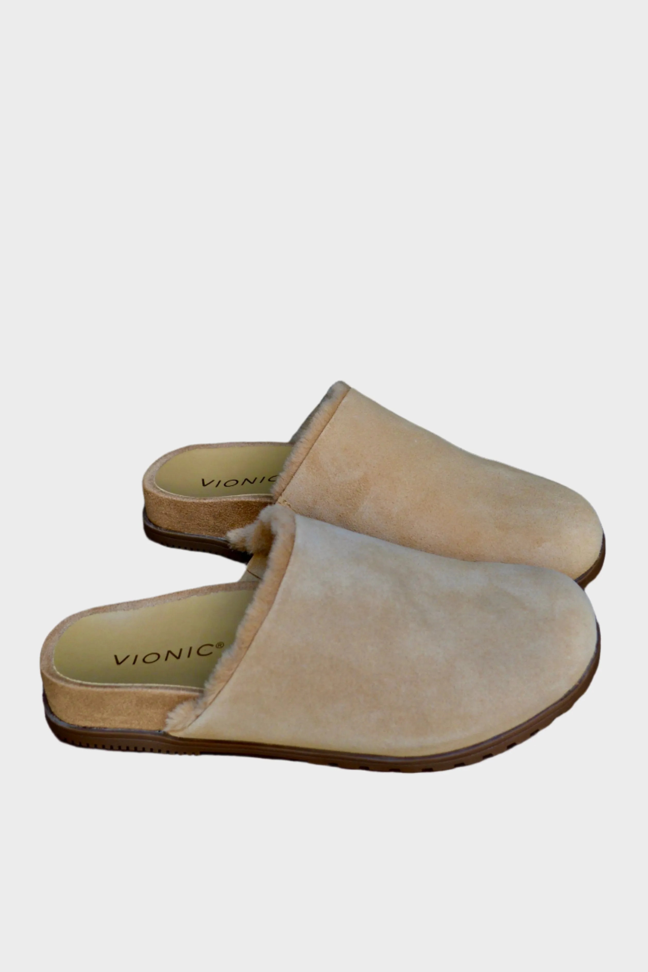 Vionic Arlette Size 6.5 only